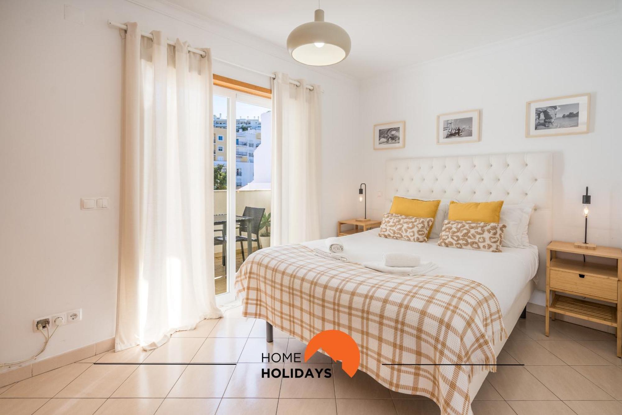 #001 Verissimo Flat By Holidays * 阿尔布费拉